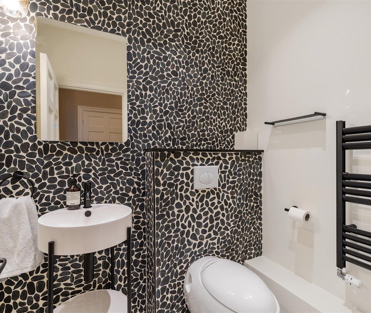Redington Gardens, London, NW3 7SA