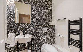 Redington Gardens, London, NW3 7SA
