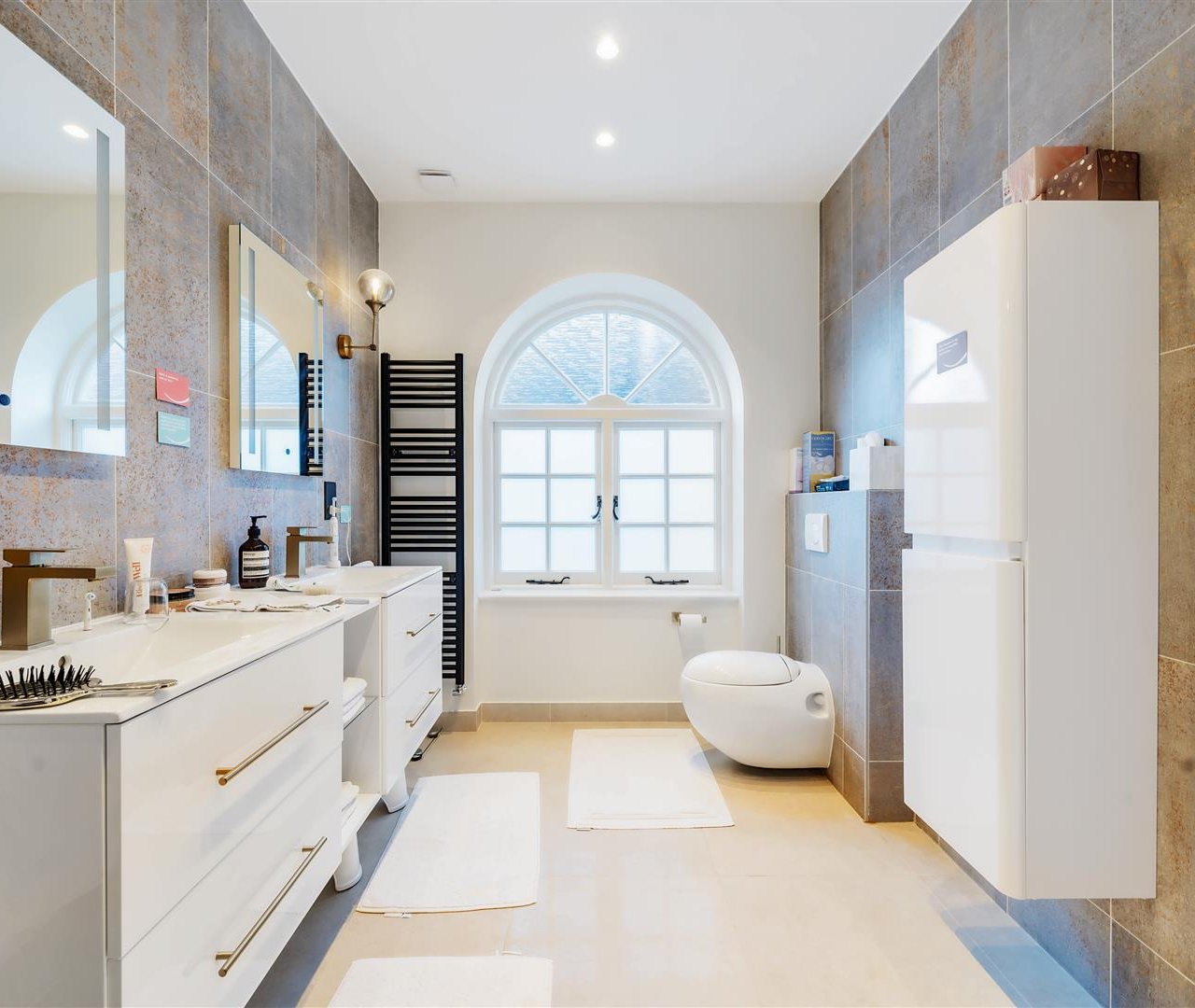 Redington Gardens, London, NW3 7SA