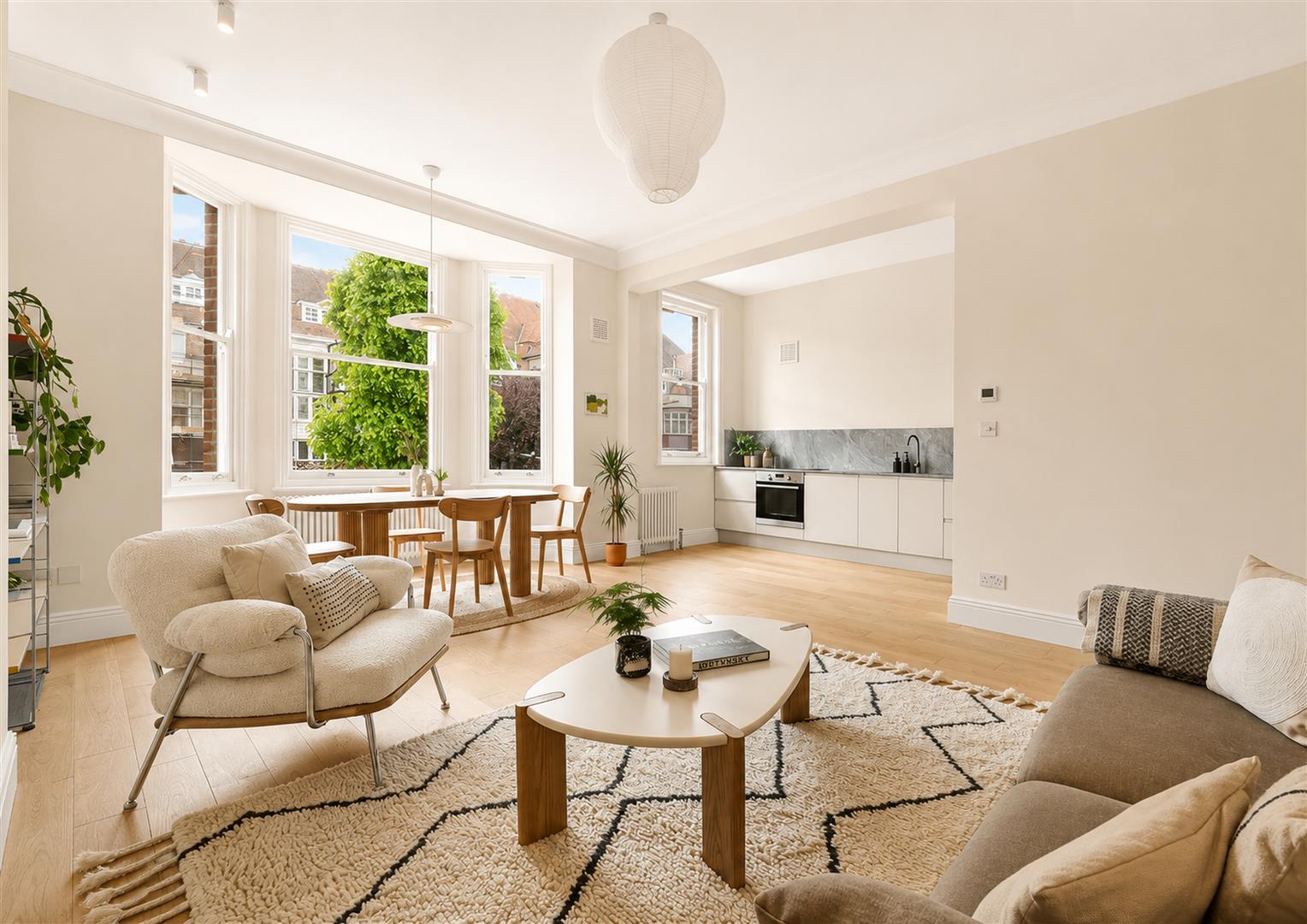 Frognal, Hampstead, NW3 6AG