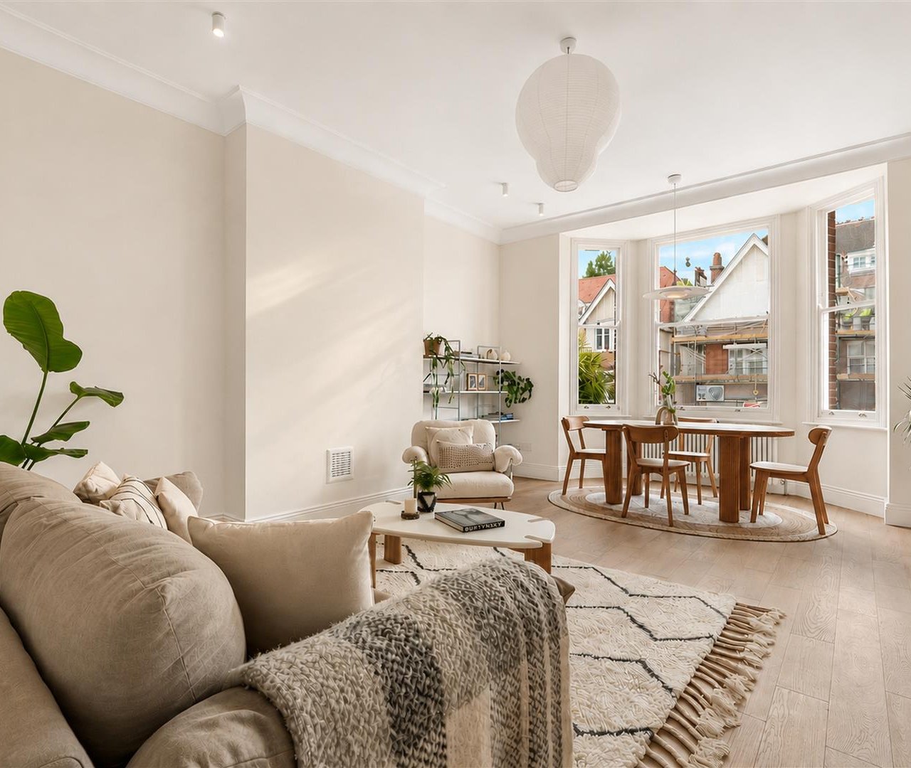 Frognal, Hampstead, NW3 6AG