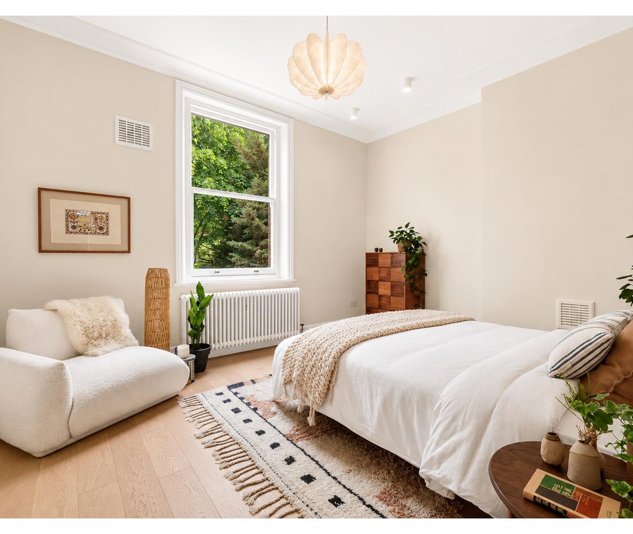 Frognal, Hampstead, NW3 6AG