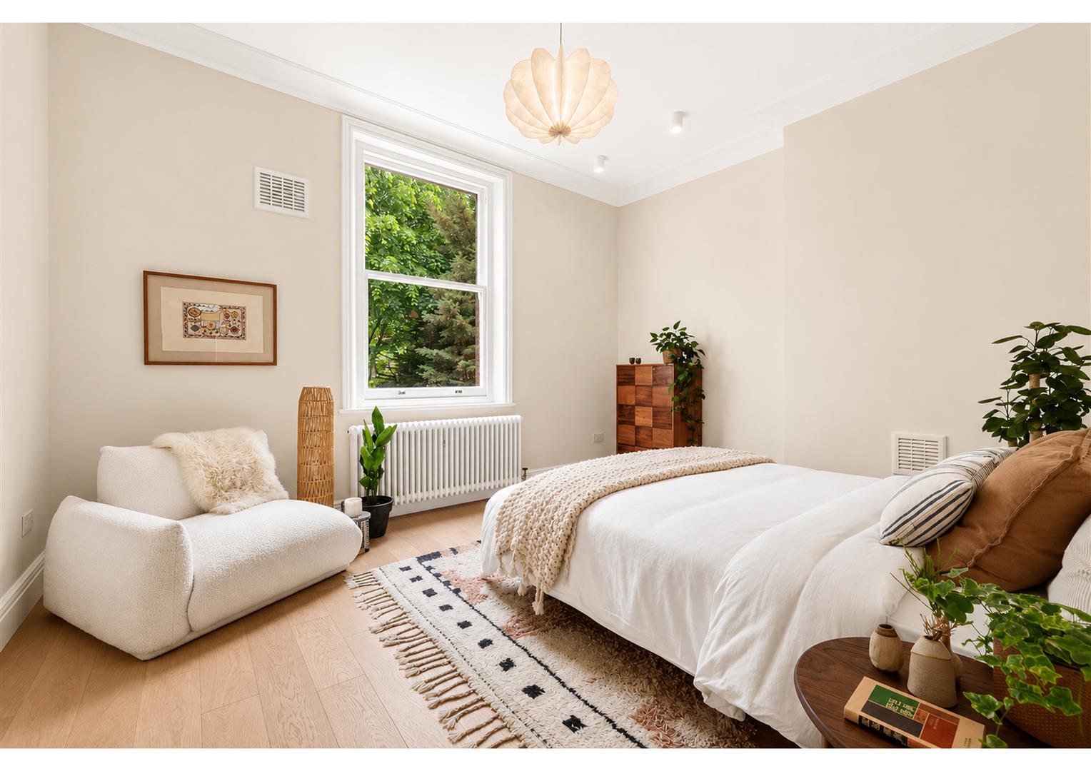 Frognal, Hampstead, NW3 6AG