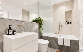 Frognal, Hampstead, NW3 6AG