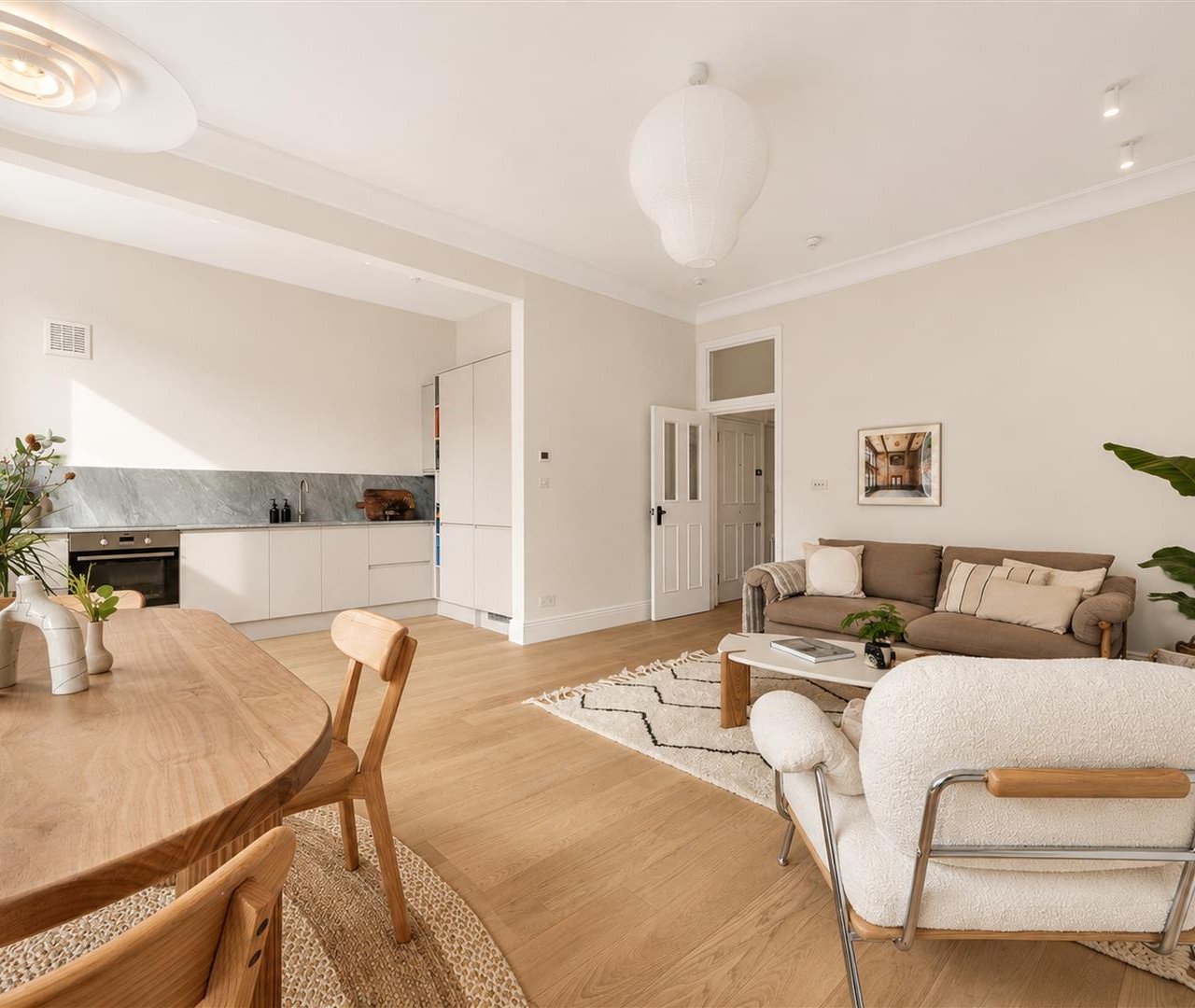 Frognal, Hampstead, NW3 6AG