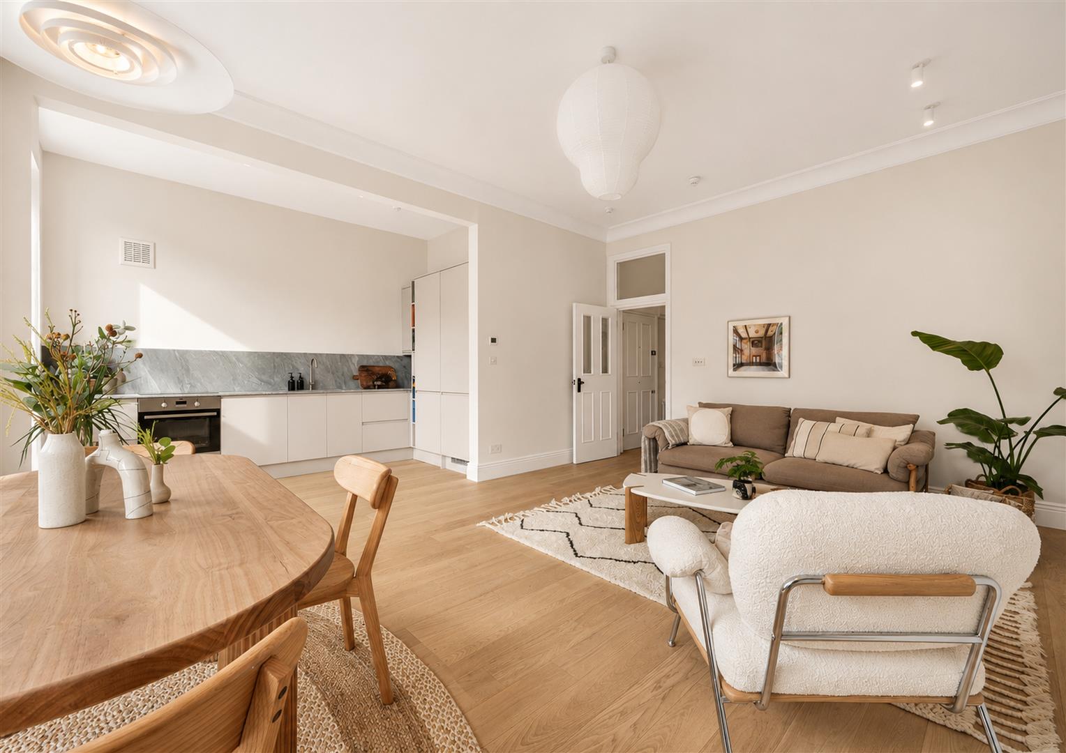 Frognal, Hampstead, NW3 6AG