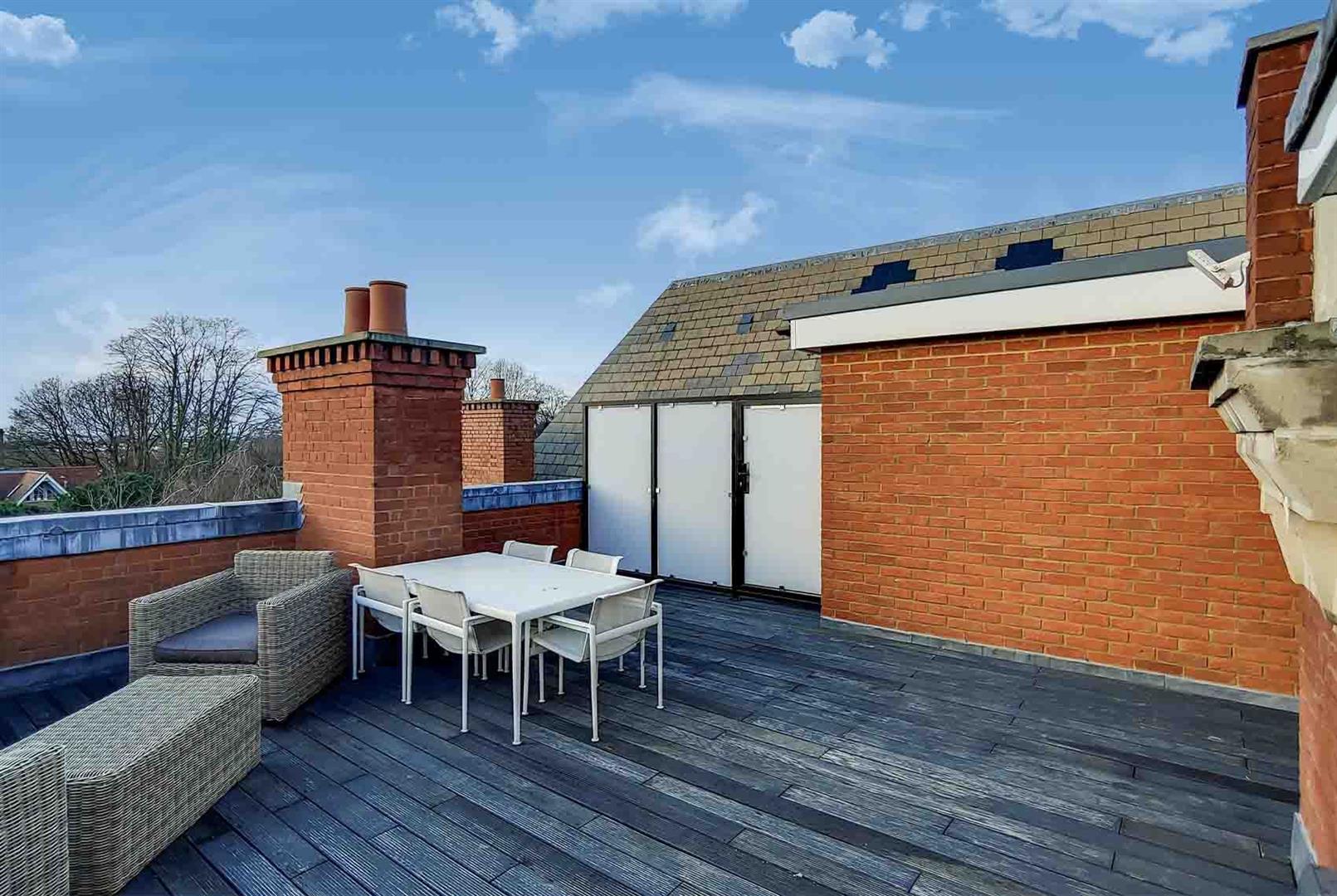 Fitzjohns Avenue, Hampstead, NW3 6PH