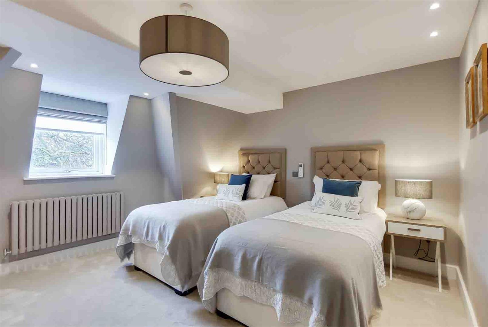 Fitzjohns Avenue, Hampstead, NW3 6PH