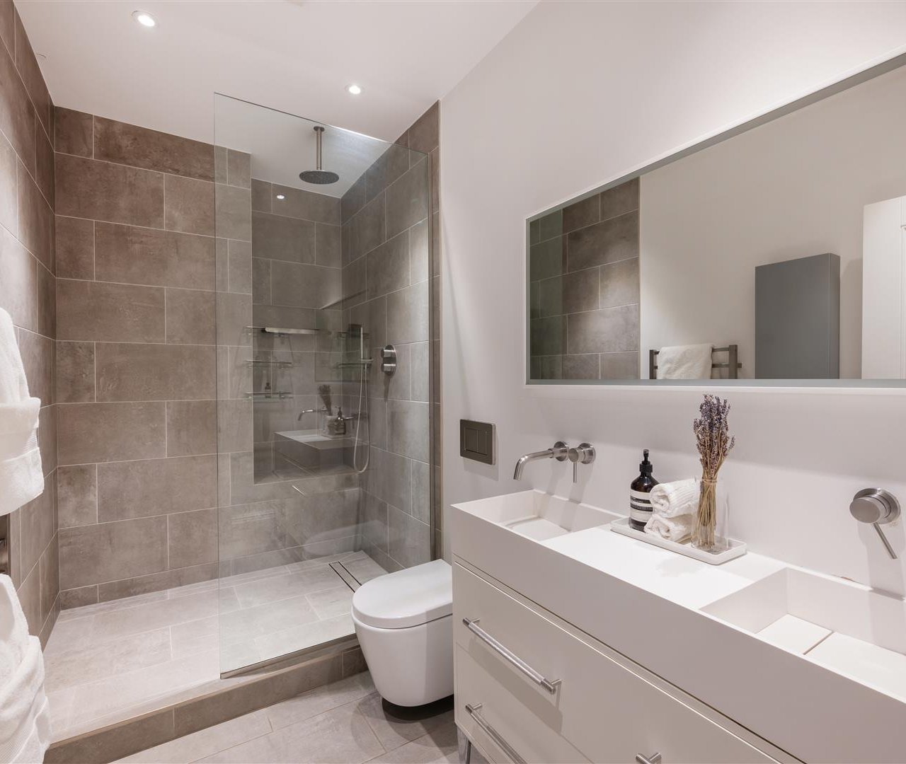 Frognal Gardens, Hampstead Village, NW3 6UX