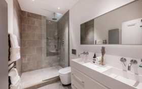 Frognal Gardens, Hampstead Village, NW3 6UX