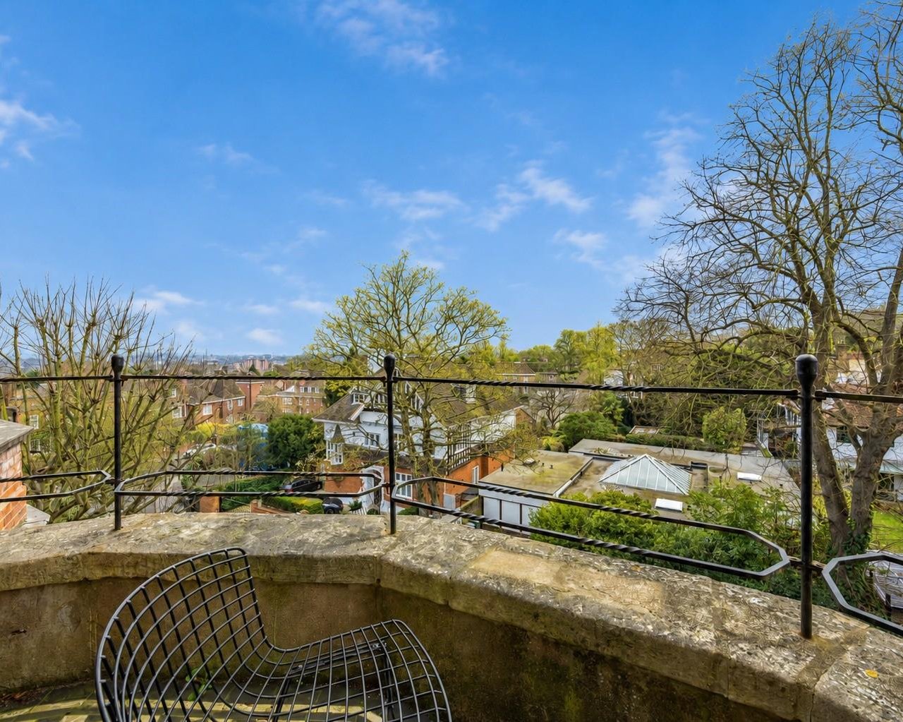 Frognal Gardens, Hampstead Village, NW3 6UX