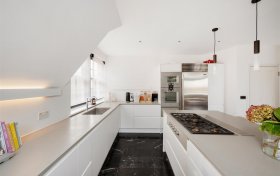 Frognal Gardens, Hampstead Village, NW3 6UX