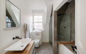 Frognal Gardens, Hampstead Village, NW3 6UX