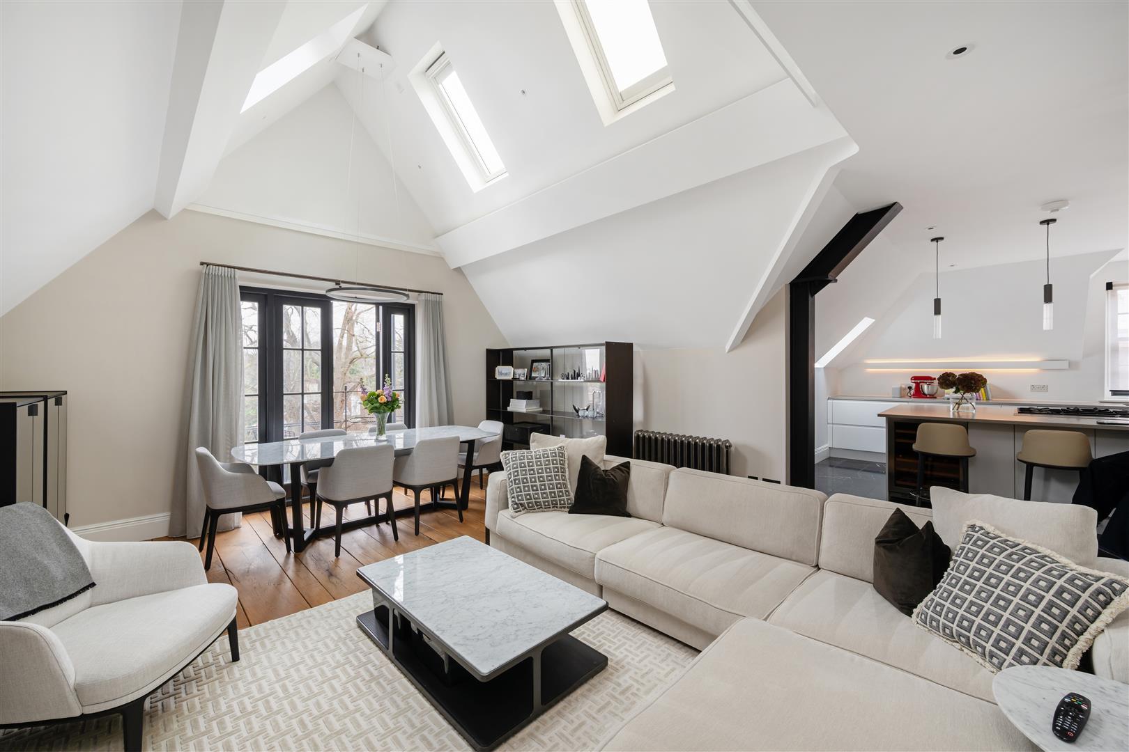 Frognal Gardens, Hampstead Village, NW3 6UX