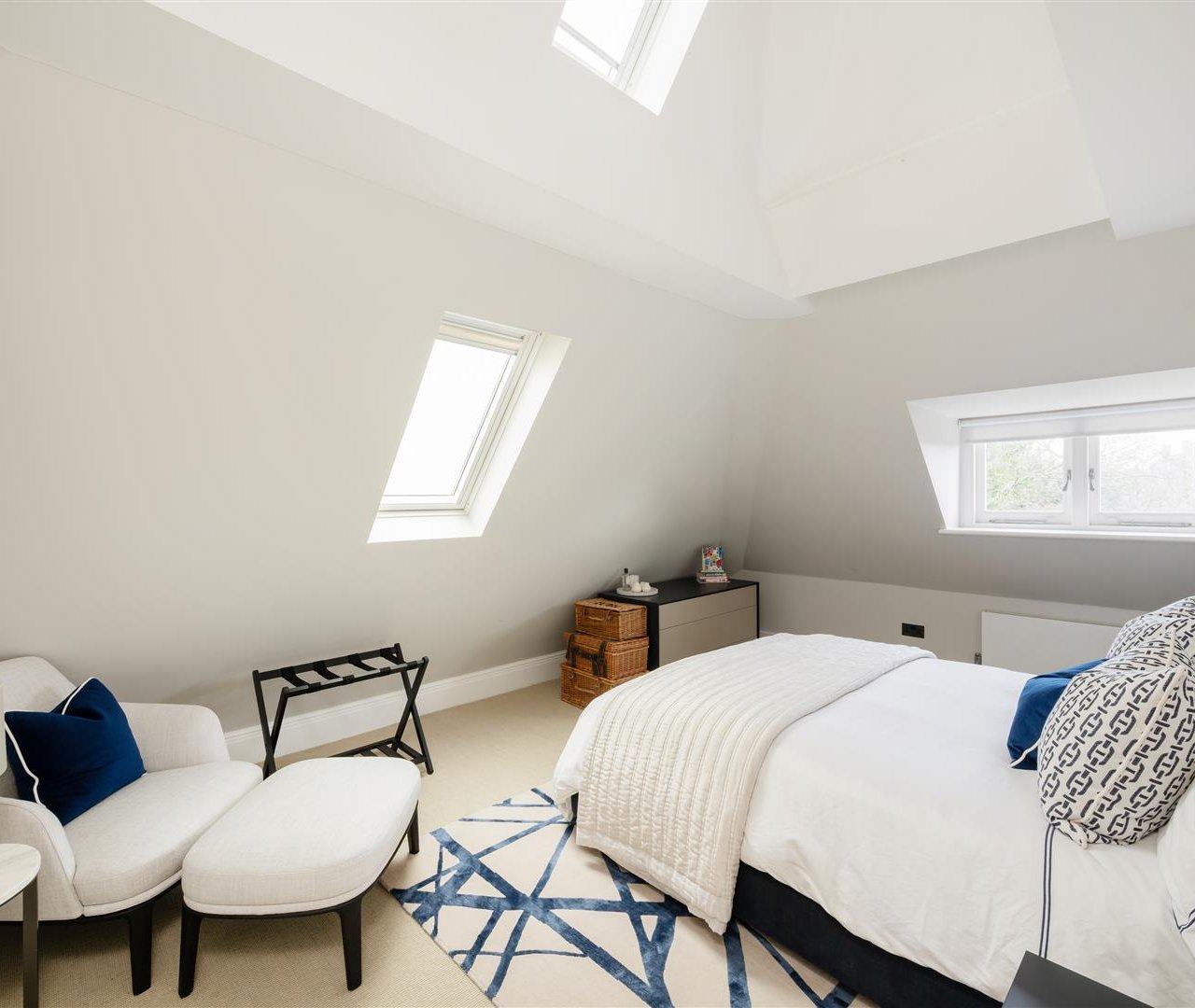Frognal Gardens, Hampstead Village, NW3 6UX