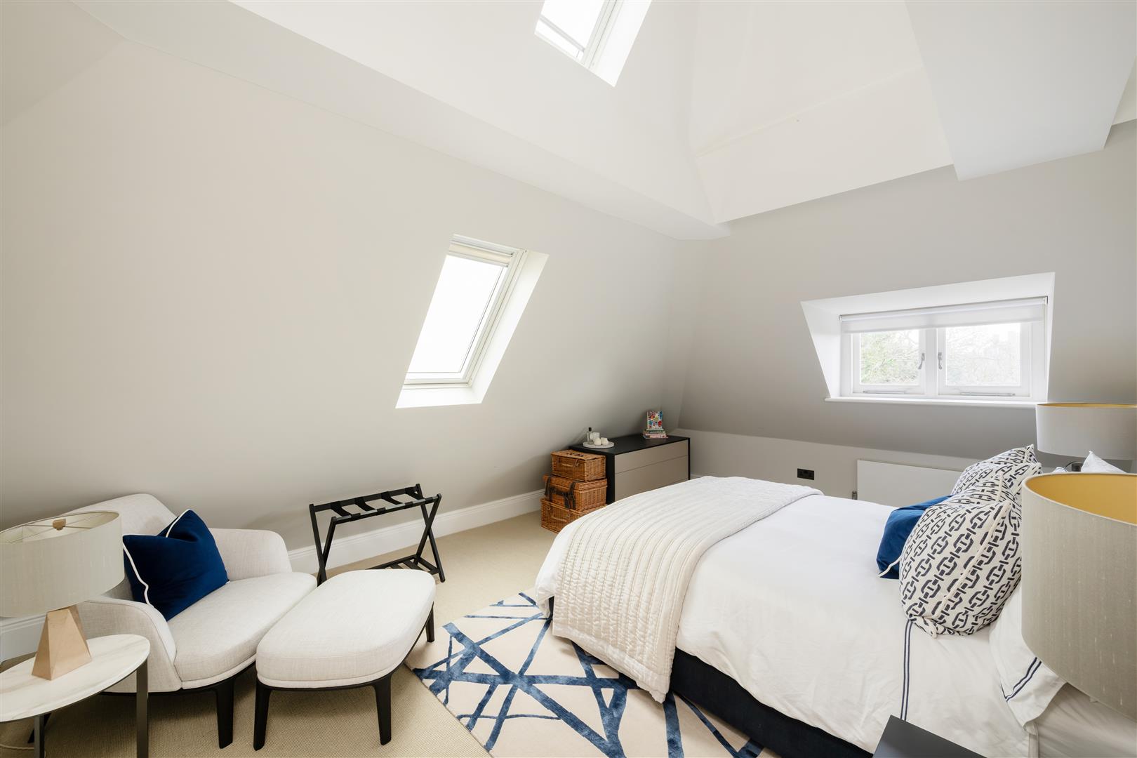 Frognal Gardens, Hampstead Village, NW3 6UX