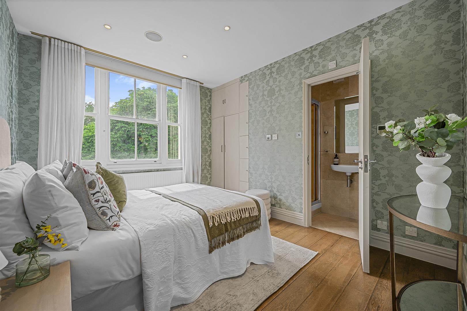 Upper Park Road, Belsize Park, NW3 2UN