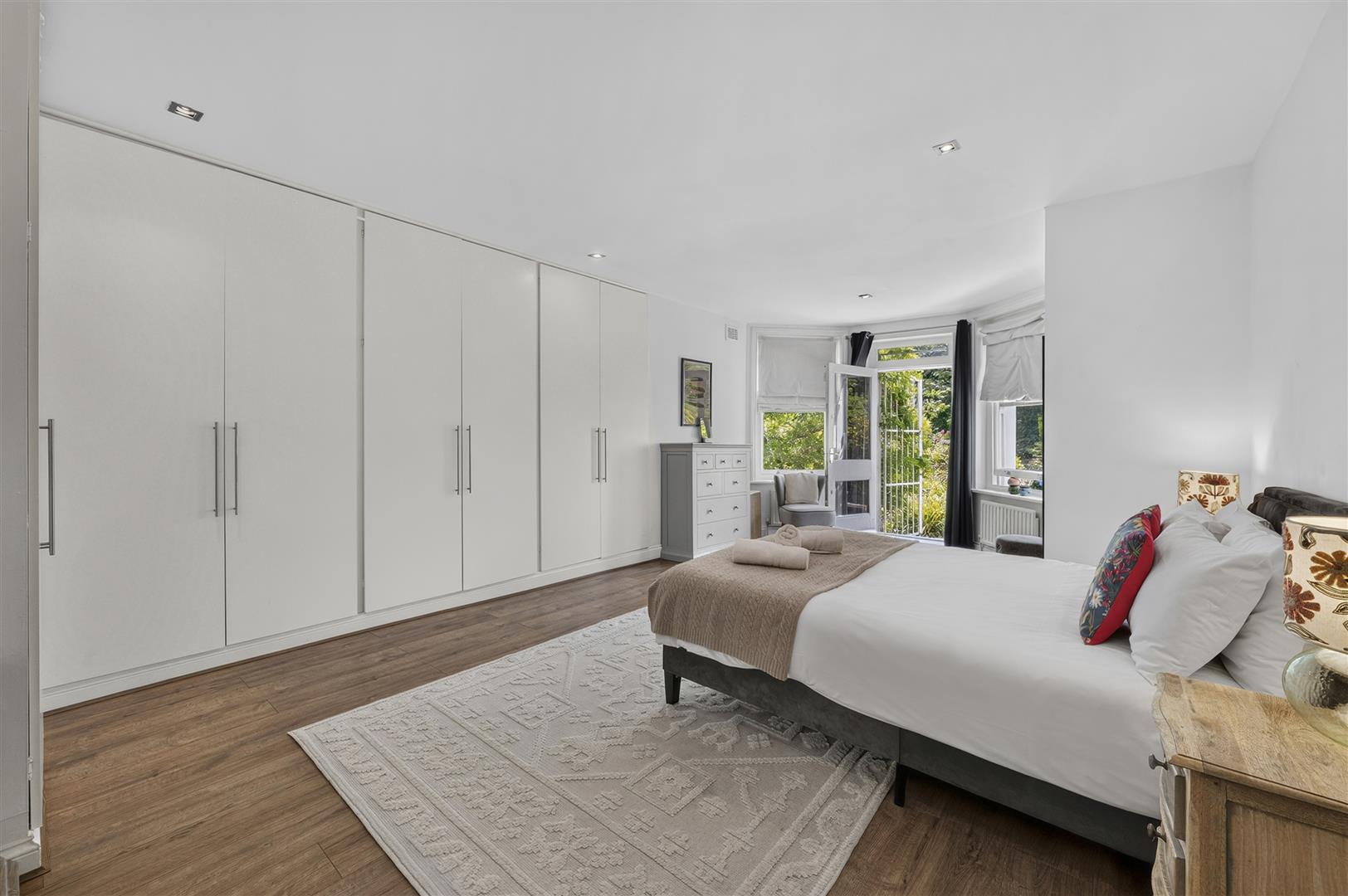 Lindfield Gardens, London, NW3 6PX
