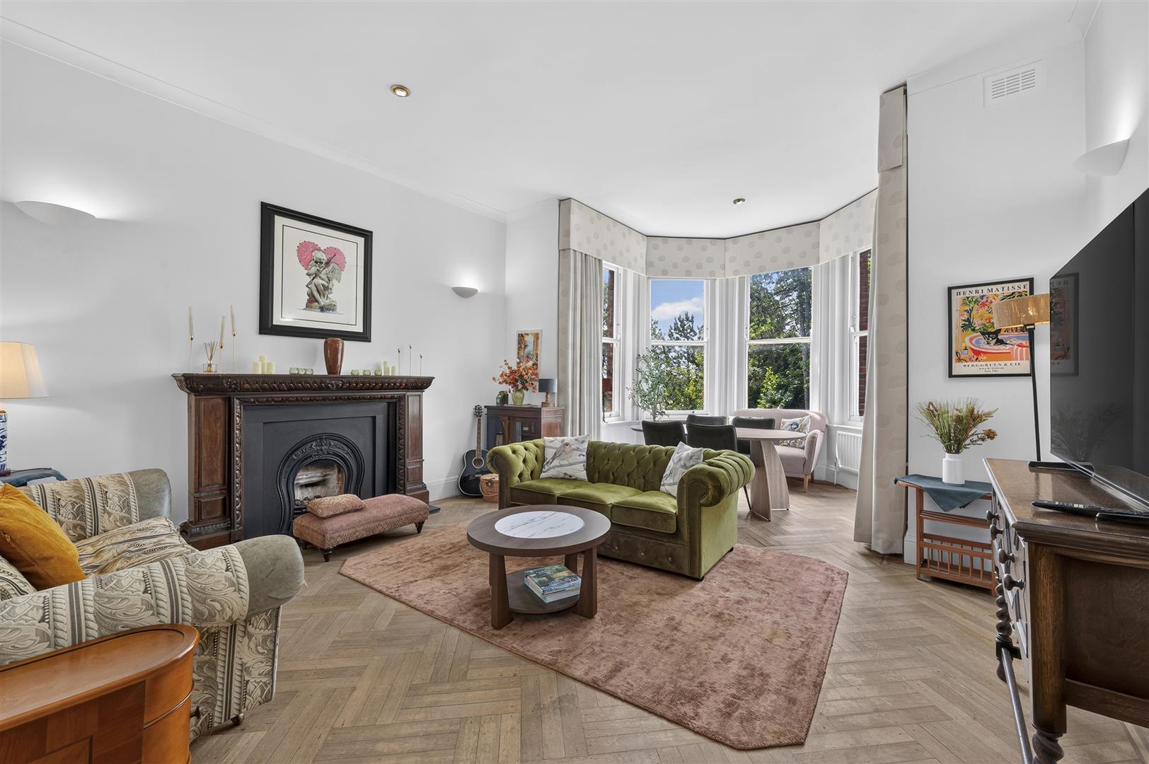 Lindfield Gardens, London, NW3 6PX