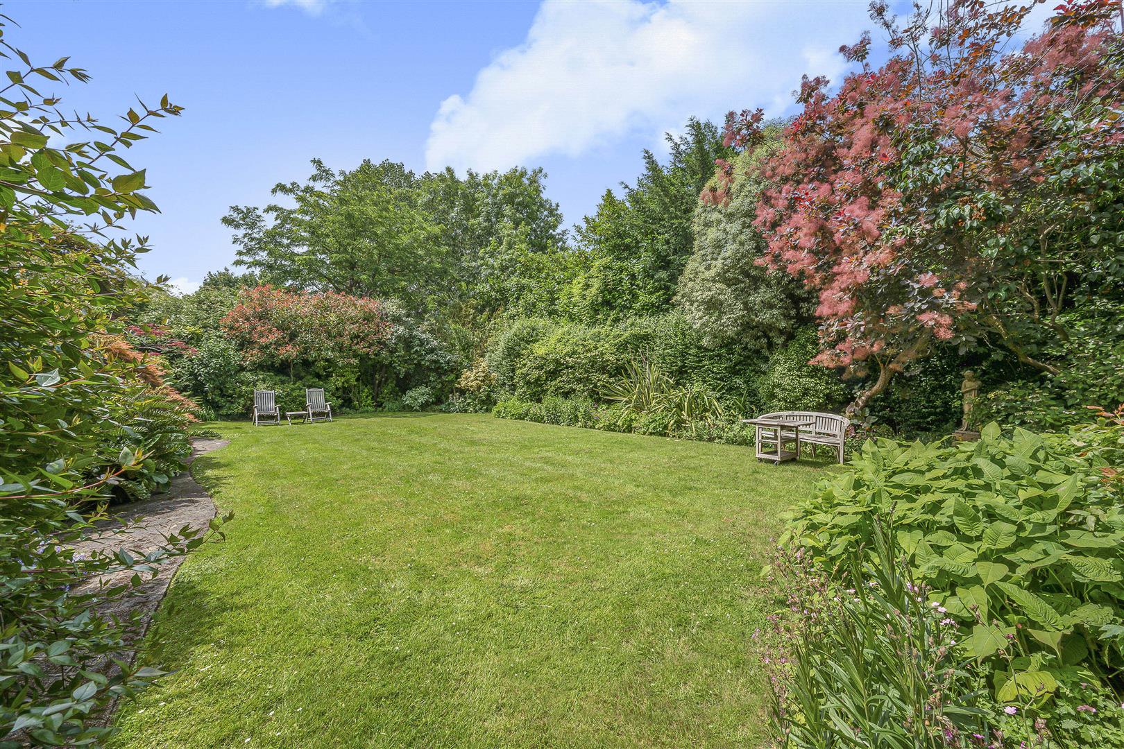 Wellgarth Road, Hampstead Garden Suburb, NW11 7HP