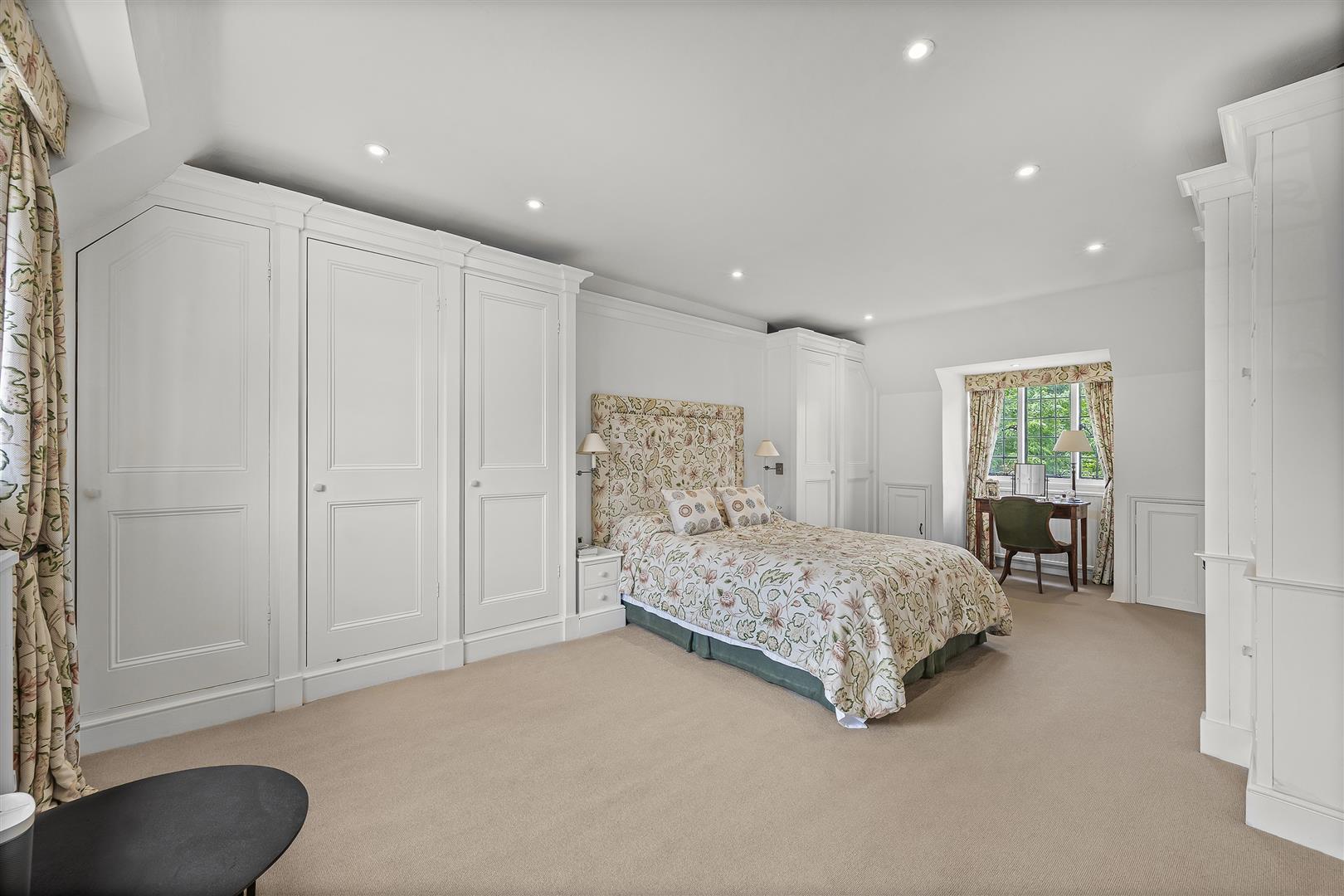 Wellgarth Road, Hampstead Garden Suburb, NW11 7HP