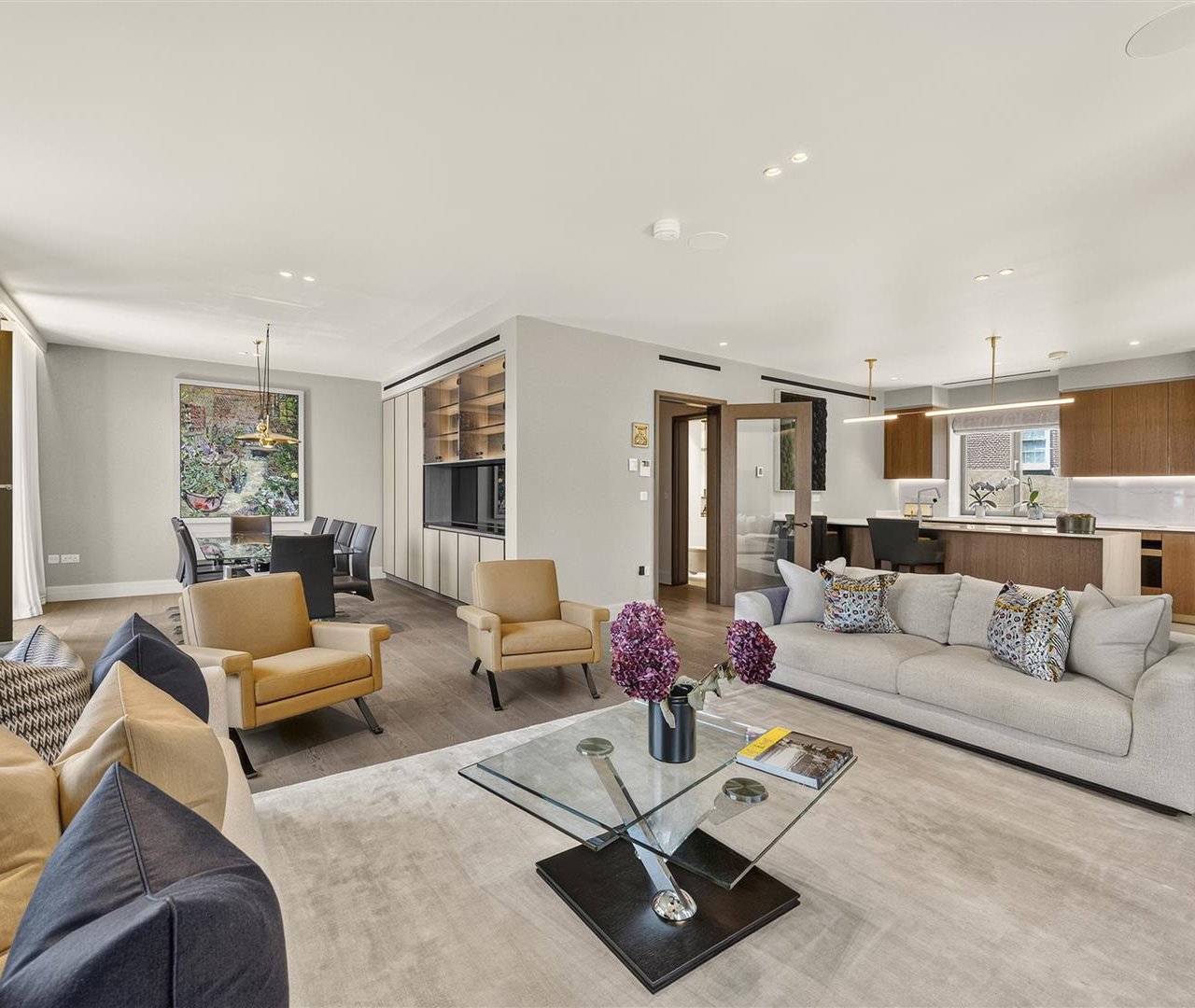 New End, Hampstead Village, NW3 1JD