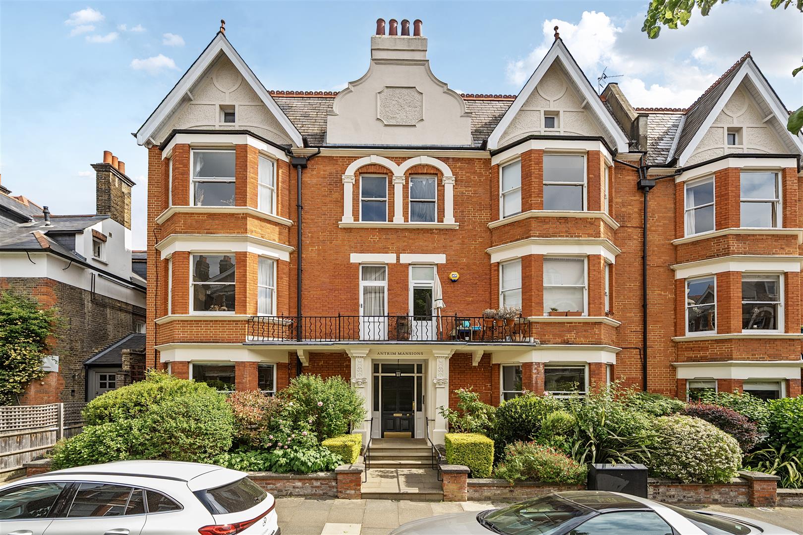 Antrim Road, Belsize Park, NW3 4XL