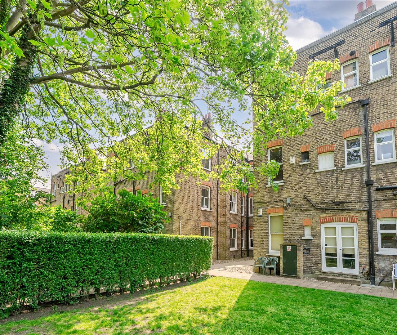 Antrim Road, Belsize Park, NW3 4XL