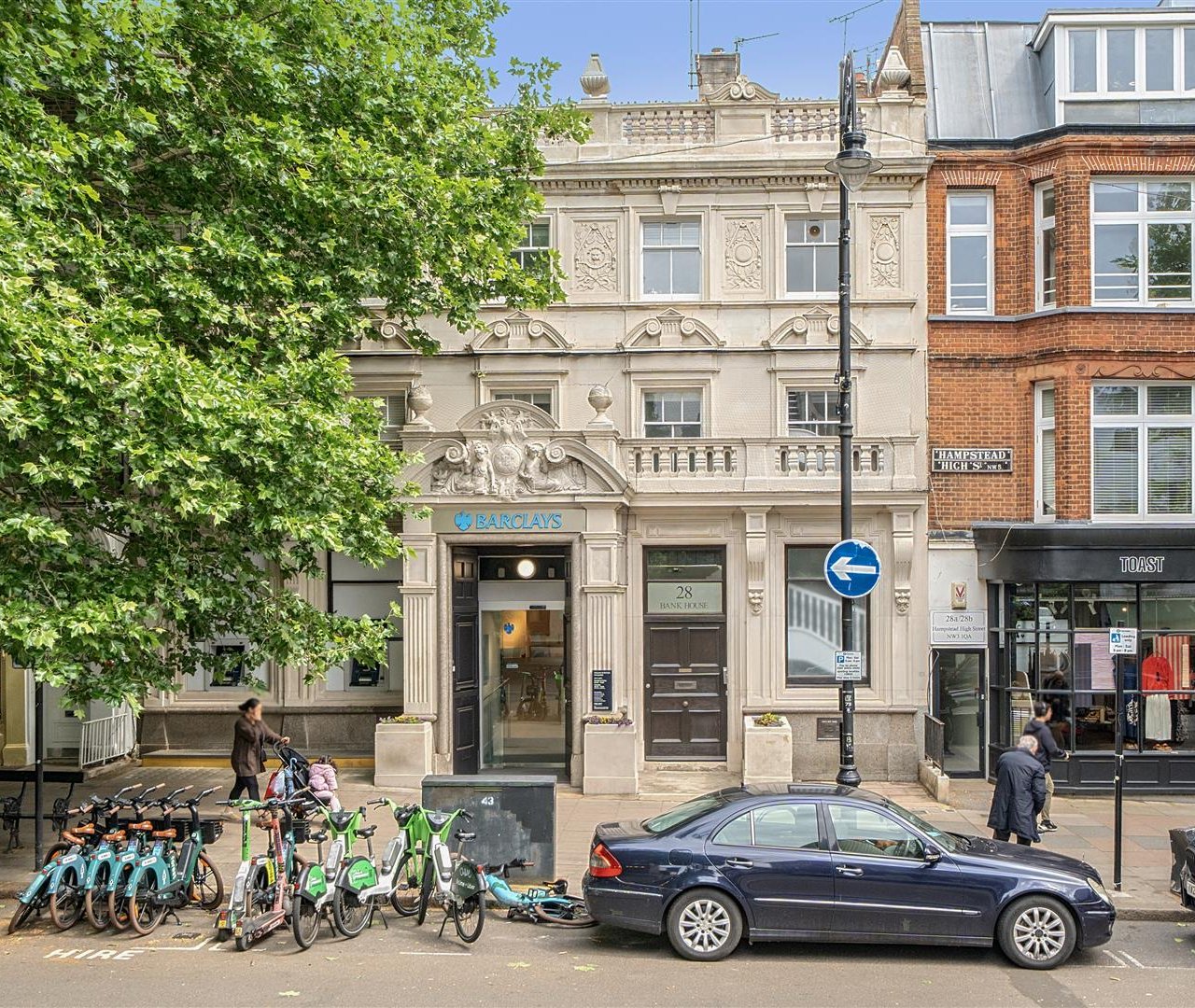 Hampstead High Street, Hampstead Village, NW3 1QB