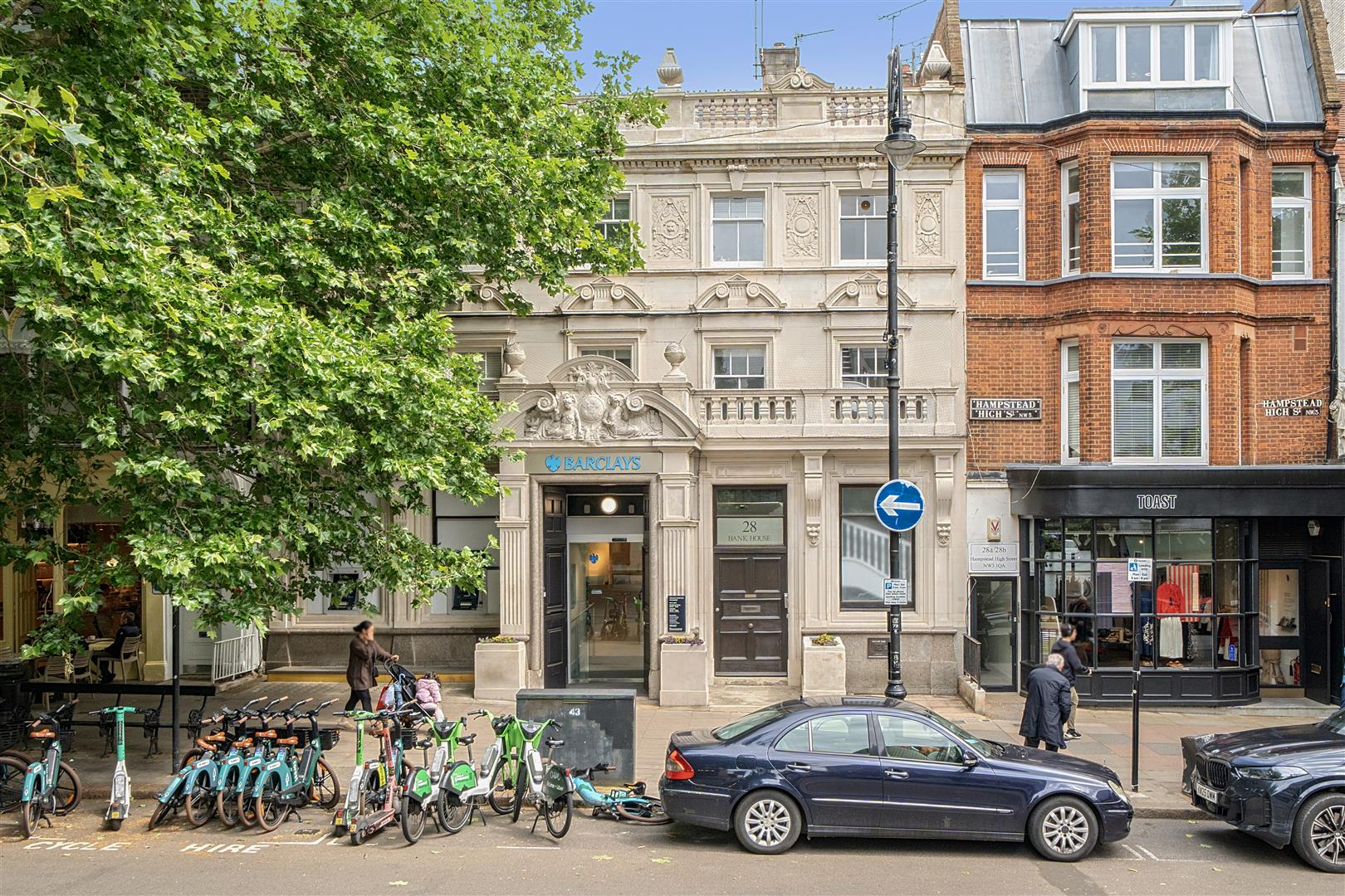 Hampstead High Street, Hampstead Village, NW3 1QB