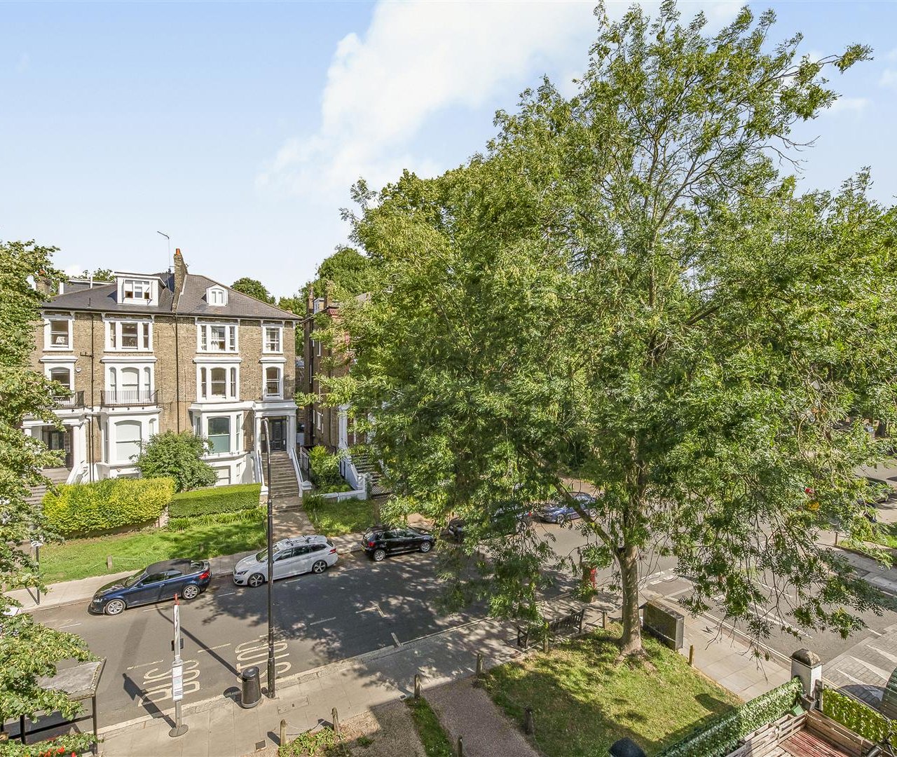 Belsize Avenue, Belsize Park, NW3 4AU