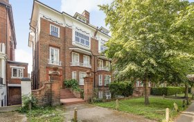 Belsize Avenue, Belsize Park, NW3 4AU