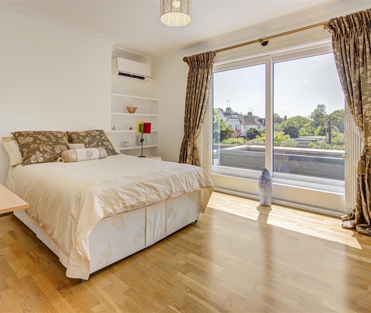 Farm Avenue, The Hocrofts, NW2 2DY