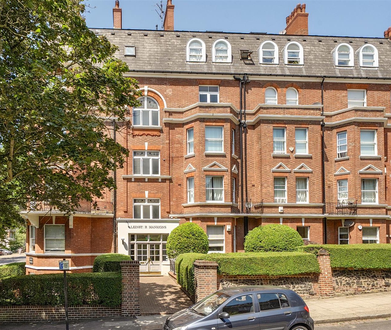 Langland Gardens, Hampstead, NW3 6QB
