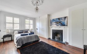 Langland Gardens, Hampstead, NW3 6QB