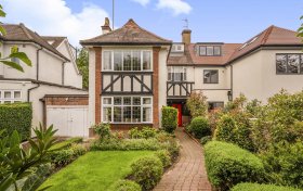 Hodford Road, Golders Green, NW11 8NL