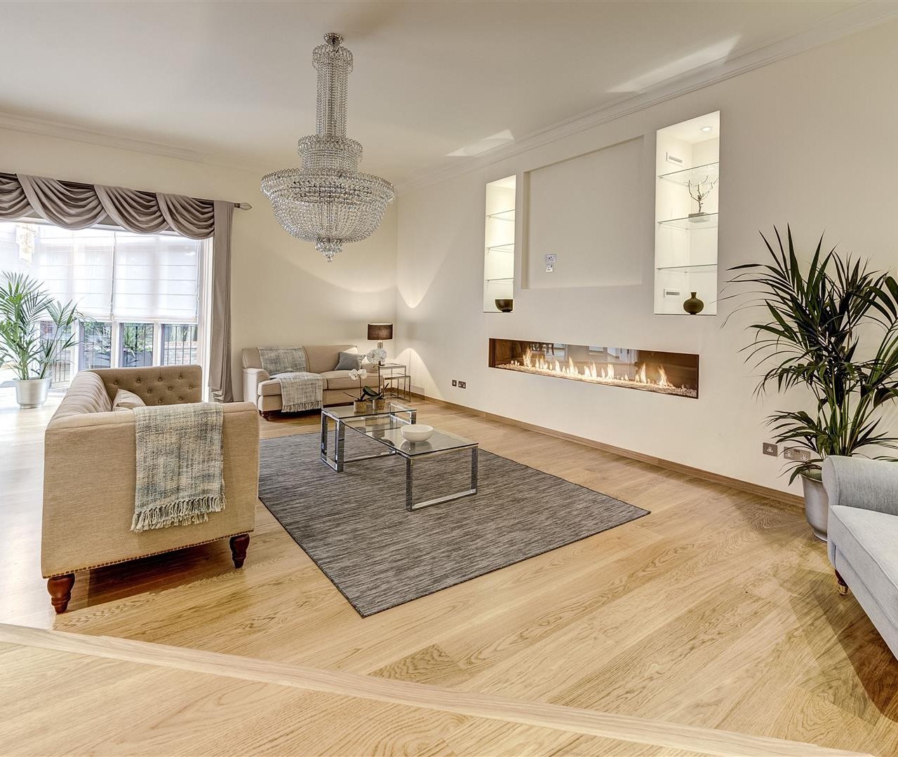 Westover Hill, Hampstead, NW3 7UH