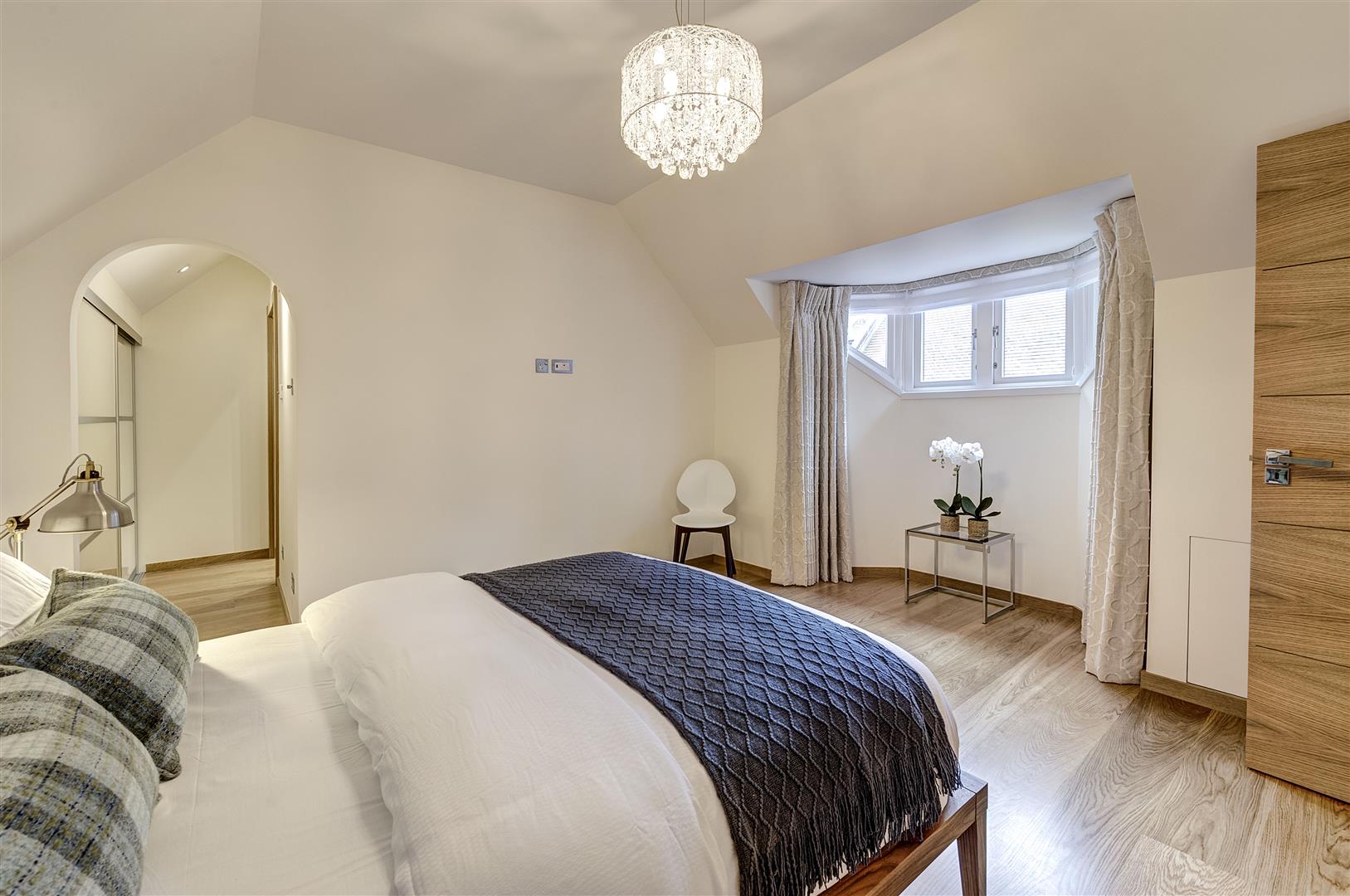 Westover Hill, Hampstead, NW3 7UH