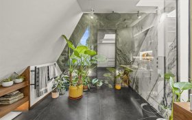 Canfield Gardens, South Hampstead, NW6 3DY
