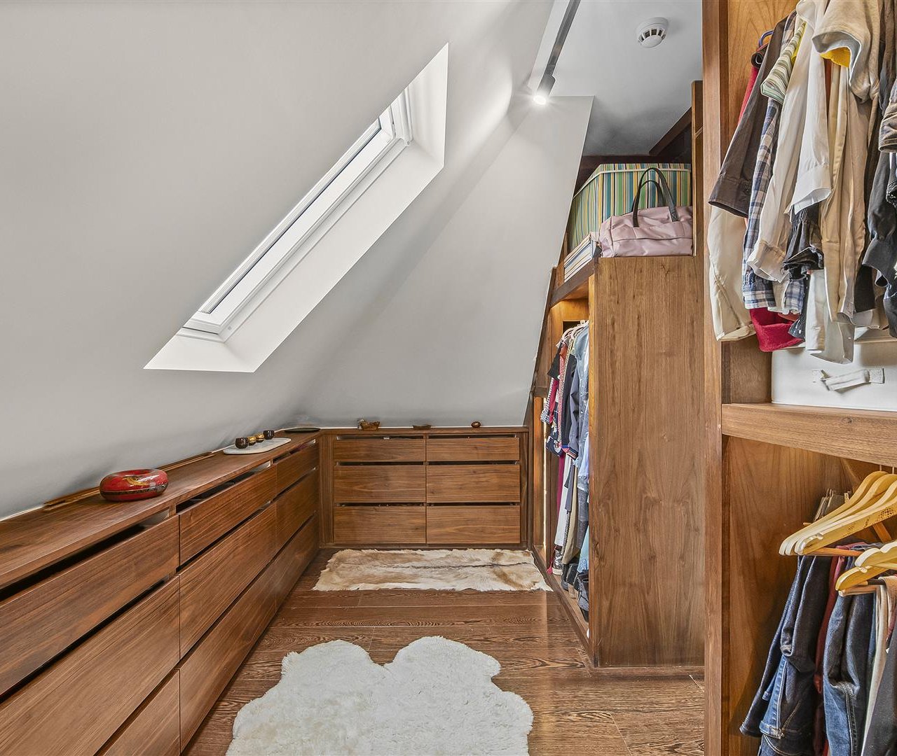 Canfield Gardens, South Hampstead, NW6 3DY