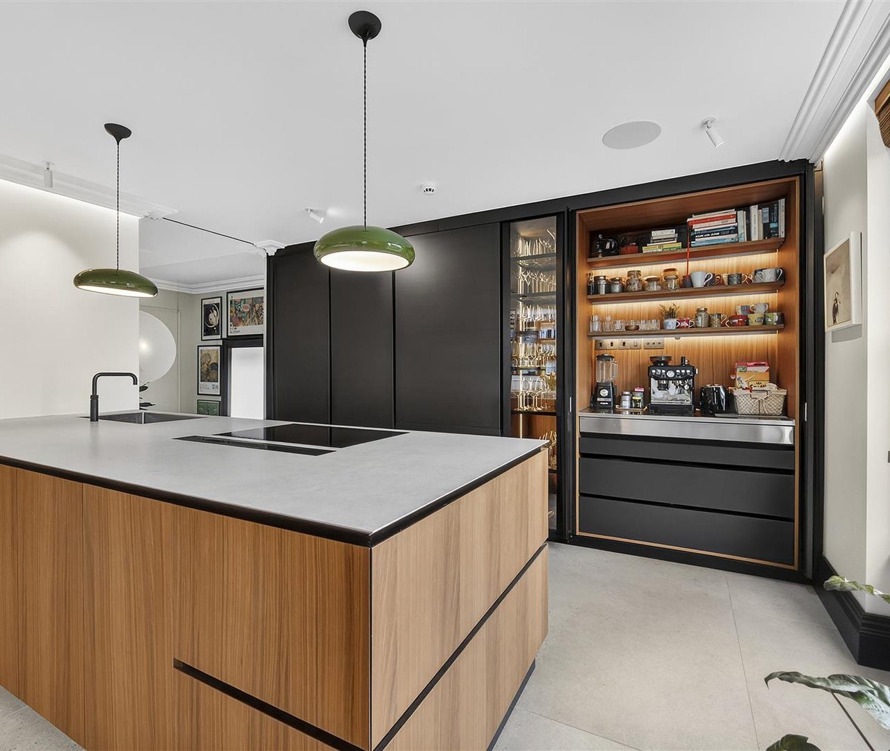 Canfield Gardens, South Hampstead, NW6 3DY