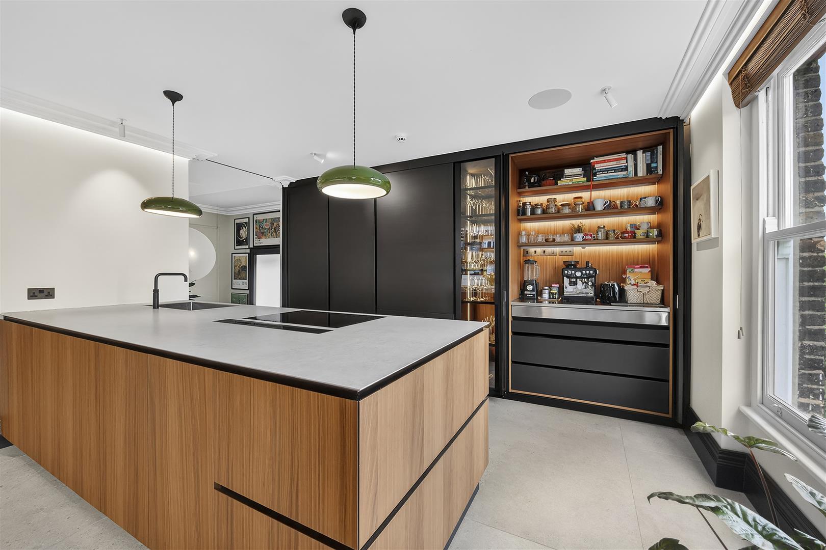 Canfield Gardens, South Hampstead, NW6 3DY