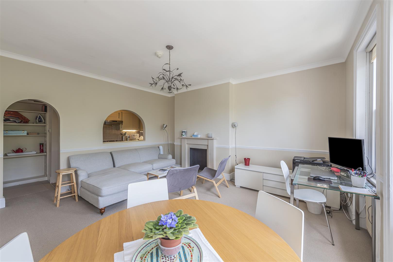 Belsize Park, Belsize Park, NW3 4DU