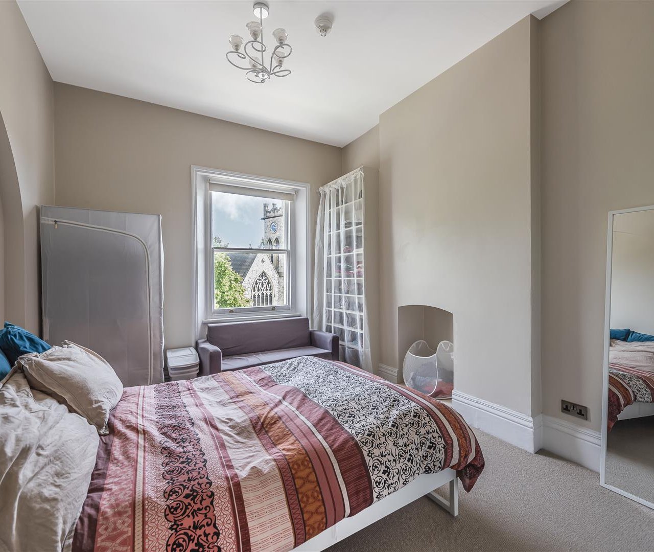 Belsize Park, Belsize Park, NW3 4DU