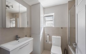 Belsize Park, Belsize Park, NW3 4DU
