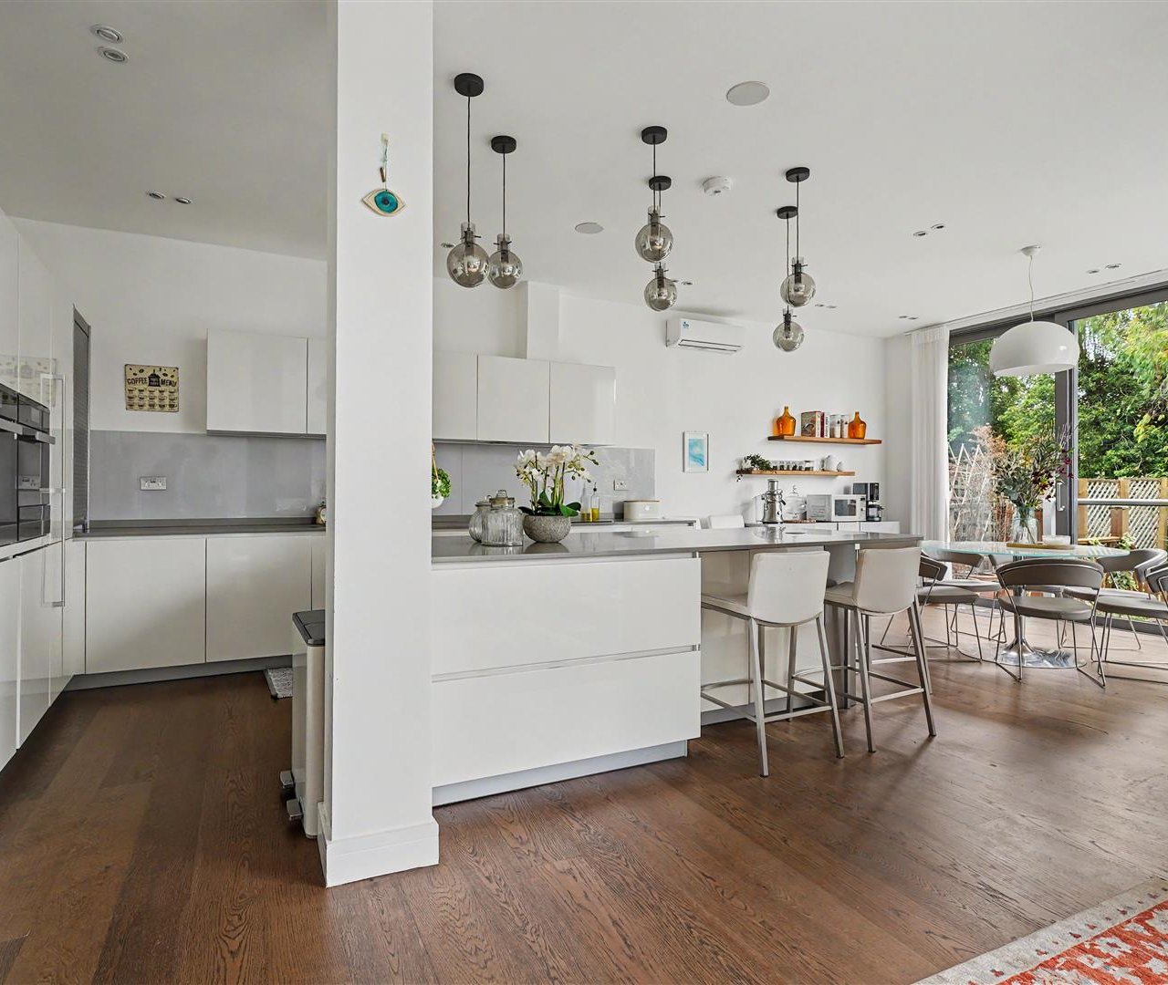 Helenslea Avenue, Golders Green, NW11 8NE