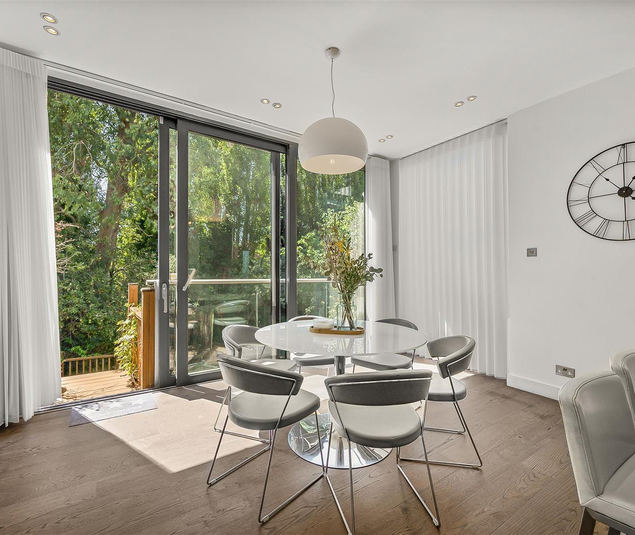 Helenslea Avenue, Golders Green, NW11 8NE