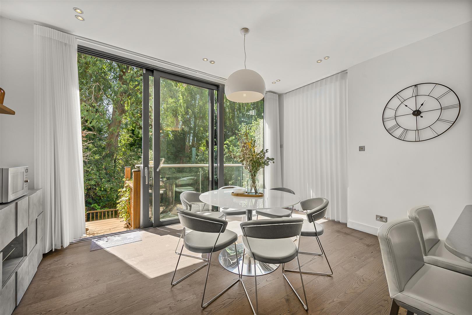 Helenslea Avenue, Golders Green, NW11 8NE
