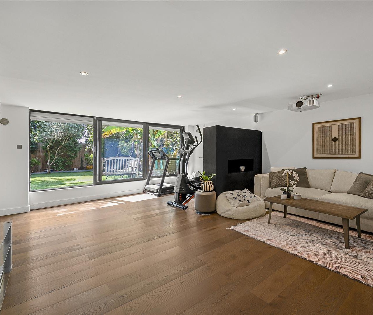 Helenslea Avenue, Golders Green, NW11 8NE