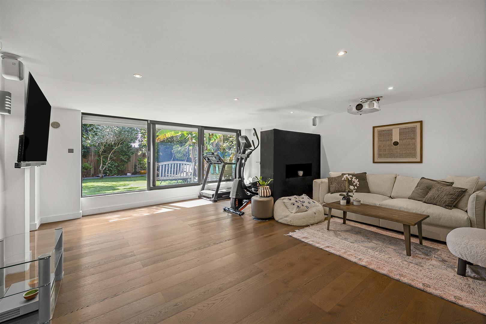Helenslea Avenue, Golders Green, NW11 8NE